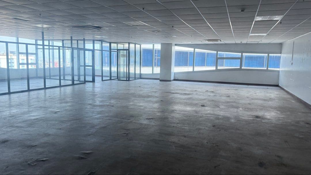 Office Space for Rent Diosdado Macapagal, Pasay Near Mall of Asia